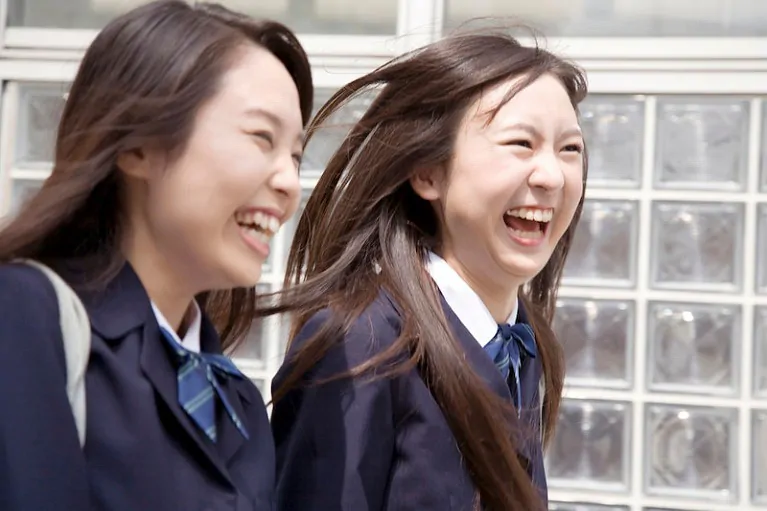 矯正治療を検討している中学生・高校生の方へ