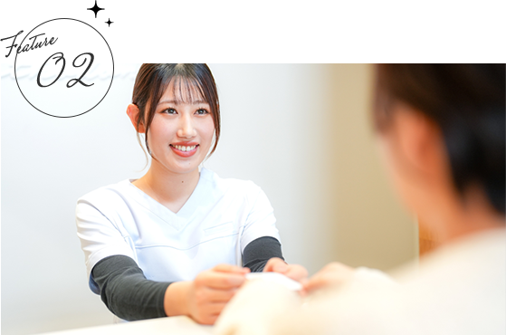 【Feature 02】福大前駅から徒歩8分 土日診療で通いやすい